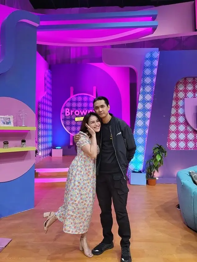6 Potret Ayu Ting Ting dan Wisnu Hardana Adik Sara Wijayanto, Didoakan Berjodoh