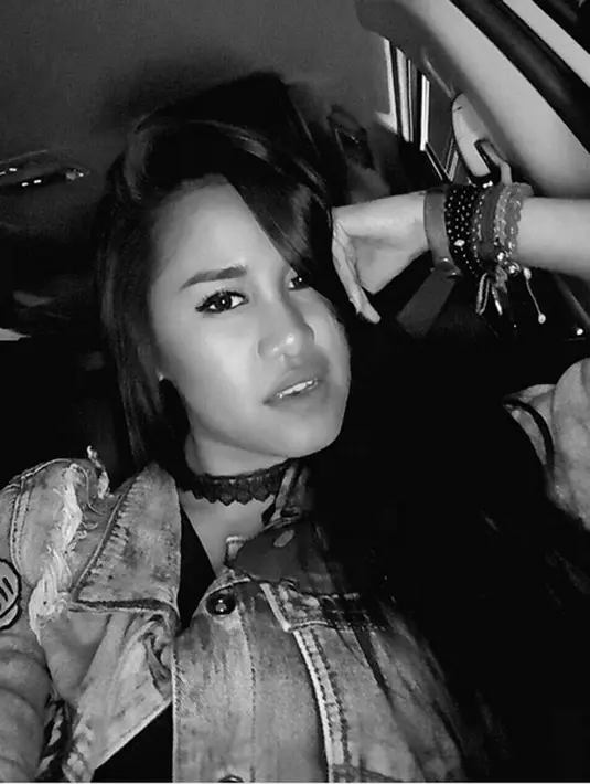 Selain itu, pernikahan yang berjalan belum setahun itu ada salah satu perjanjian pernikahan yang dilanggar oleh pihak tergugat, Fajri Fauzi. Namun Abdul Hadi enggan menjelaskan lantaran takut pelanggaran. (Instagram/cqawaode)