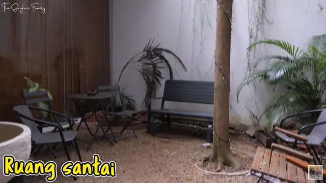 Taman Rumah Ammar Zoni dan Irish Bella