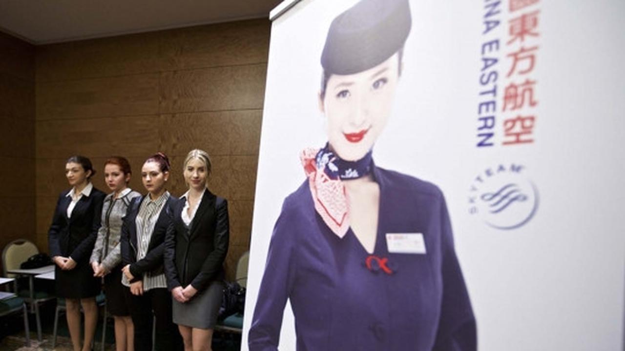 Intip para wanita cantik Italia ikut tes pramugari maskapai China