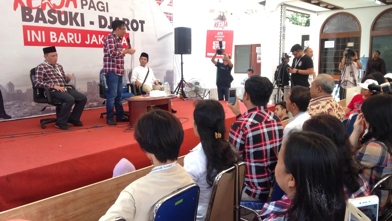 Djarot Pimpin Doa untuk Ahok di Rumah Lembang