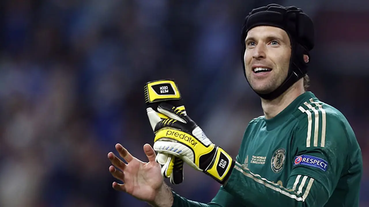 petr-cech-131018a.jpg