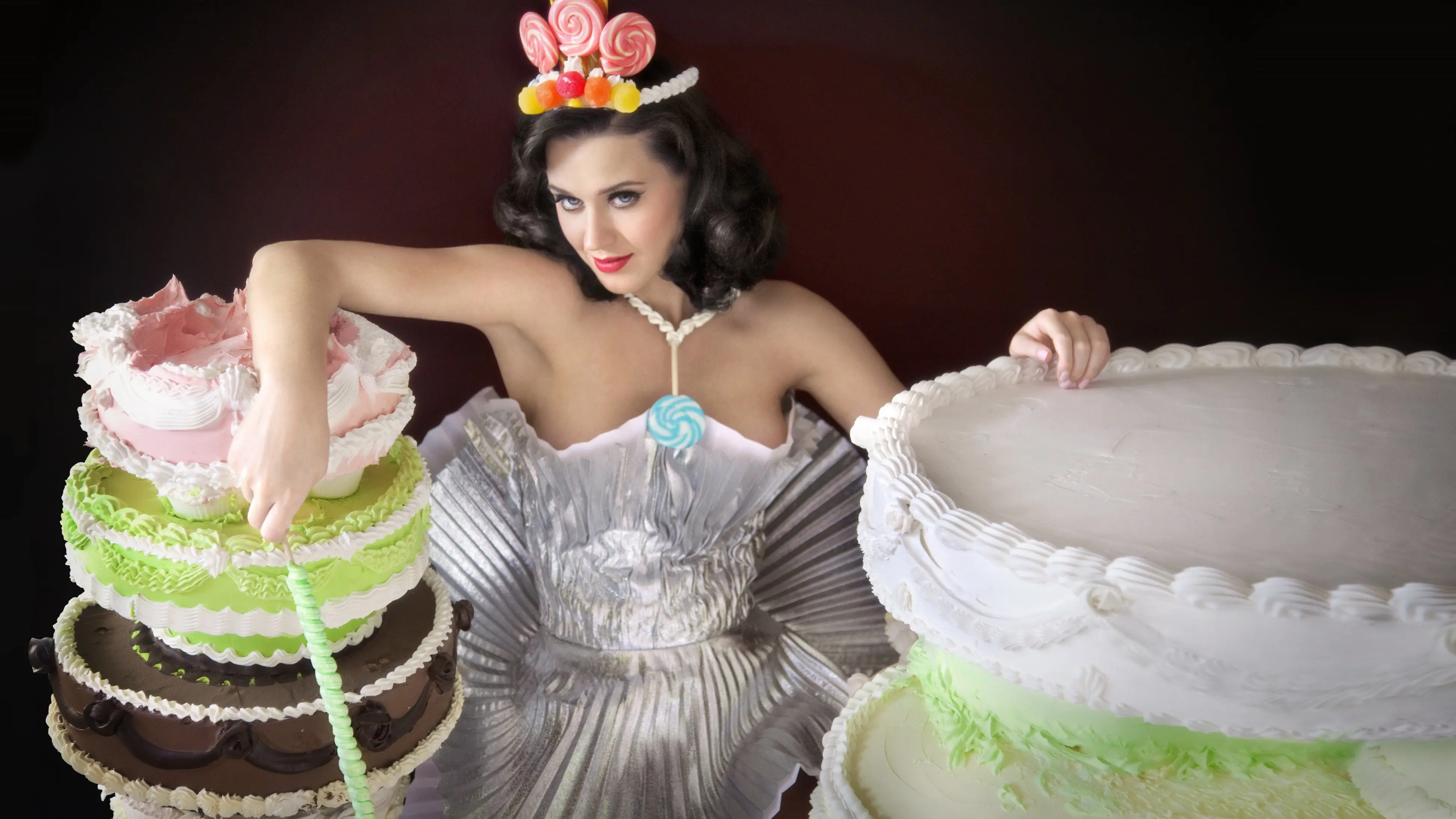 Katy Perry (Pinterest)