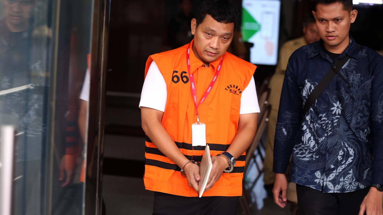 FOTO: Jejak ‘Sultan’ Rp 69 Miliar, Anak Buah Bekas Wamenaker Kembali Diperiksa KPK