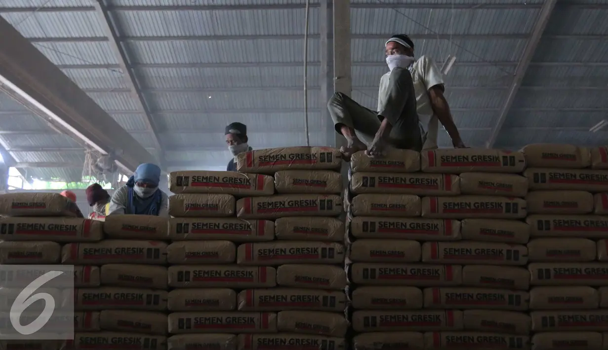 Penurunan penjualan semen juga terjadi di Pulau Sumatera sebesar 3,2 persen, Kalimantan 4 persen, Bali dan Nusa Tenggara sebesar 3 persen, Jakarta, Rabu (12/10). (Liputan6.com/Angga Yuniar)