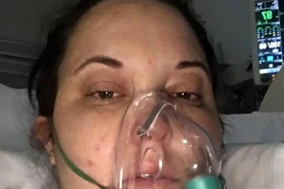 Karena Tumor Otak, Berat Model Bikini Naik 19 Kg!