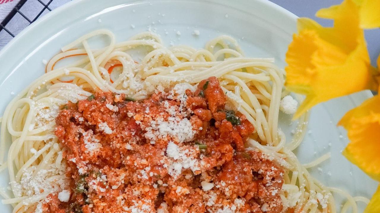 2. Spaghetti Bolognese