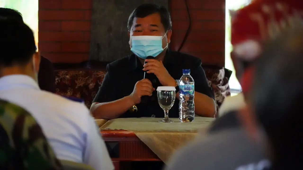 Menurut Bupati Rudy tudingan adanya pejabat di lingkungan Setda Garut terpapar dan terlibat gerakan NII harus melalui kajian yang menyeluruh, sesuai dengan fakta di lapangan.