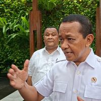 Menteri ESDM Bahlil Siapkan Intensif Program Konversi Motor Bensin jadi Listrik