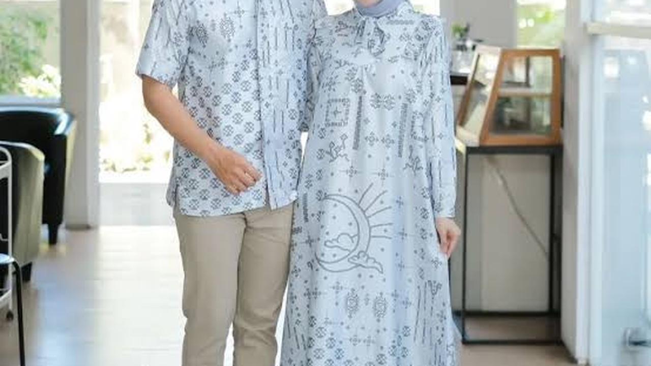 Gaya Lebaran 2025 Super Kekinian! Inspirasi Baju Couple Warna Ice Blue yang Bikin Semua Mata Tertuju pada Kamu!