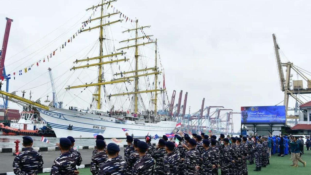 FOTO: KRI Bima Suci Jalankan Misi Pelayaran Diplomasi dan Latihan Taruna TNI AL