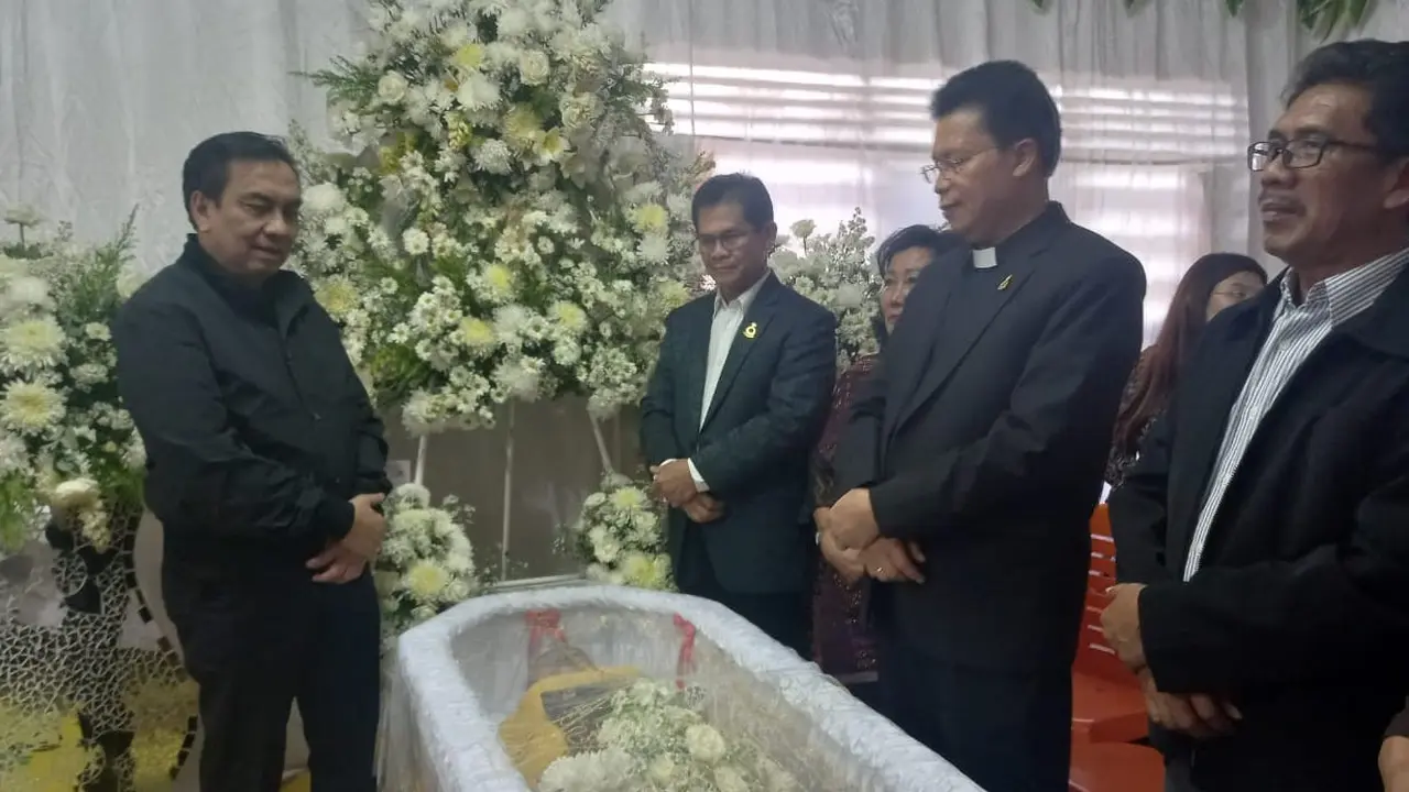 Effendi Simbolon