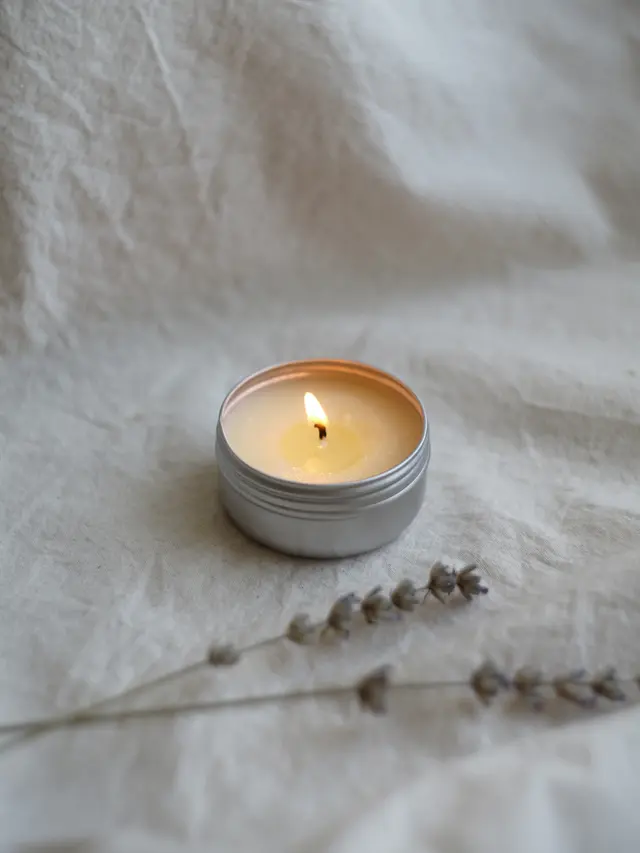 Contoh ilustrasi lilin aromaterapi