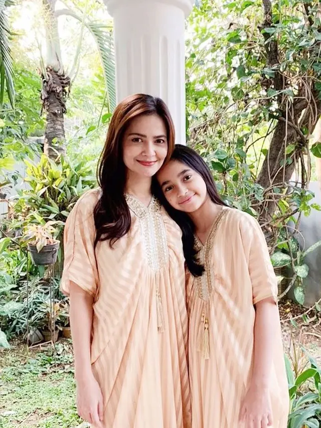 Beranjak Remaja, Ini 6 Potret Sydney Anak Cut Tari yang Curi Perhatian