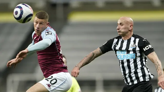 FOTO: 2 Gol di Penghujung Laga Warnai Hasil Imbang 1-1 Newcastle United saat Menjamu Aston Villa - Ross Barkley; Jonjo Shelvey