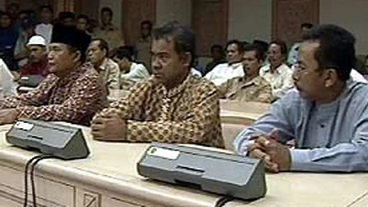 050304dDemoGuru1.jpg