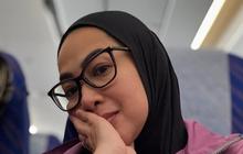 Biaya Perawatan Tak Murah, 4 Potret Feni Rose Happy Bolak-Balik China demi Jalani Terapi Stem Cell