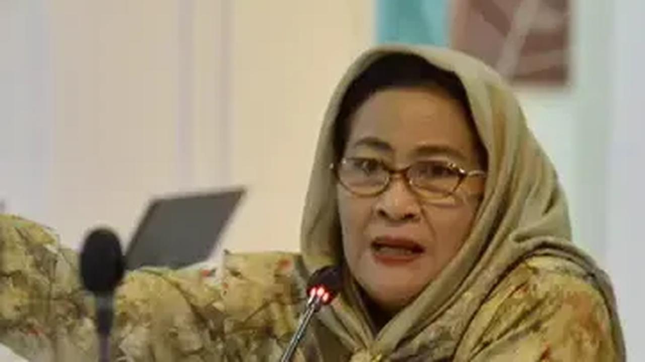 Ketua DPD PDIP DKI Ady Widjaja alias Aming mengumumkan, Cinta Mega dicopot sebagai anggota DPRD. Keputusan ini diambil usai Cinta diduga bermain game slot saat rapat paripurna.