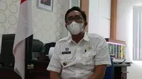 Kadis Keluatan dan Perikanan Sulteng, Arif Ladjuba saat memberi keterangan kepada sejumlah jurnalis di kantornya, Rabu (21/10/2020). (Foto: Liputan6.com/ Heri Susanto).