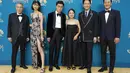 Para bintang Squid Game di Emmy Awards 2022. (Foto: AP Photo/Jae C. Hong)