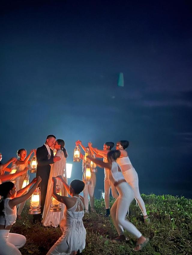 Nicholas Saputra dan Adinia Wirasti