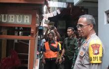 Tak Mau Bayar Rp5.000, Seorang Pembeli Rusak Gerobak Tukang Bubur di Jaktim