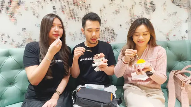 Jadi Obat Nyamuk, Ini 6 Momen Kebersamaan Sisca Kohl dan Jessica Jane
