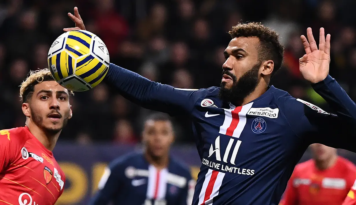 Choupo-Moting hanya bermain sembilan pertandingan di kompetisi Ligue 1 musim 2019/2020. Pemain berusia 31 tahun ini menyumbangkan tiga gol serta satu assist. (AFP/Franck Fife)