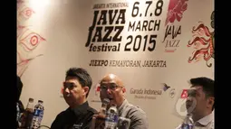 Program Director Java Festival Production Paul Dankmeyer (tengah) memberikan keterangan pers terkait Java Jazz Festival 2015 di Jakarta, Rabu (4/3). (Liputan6.com/Faizal Fanani)
