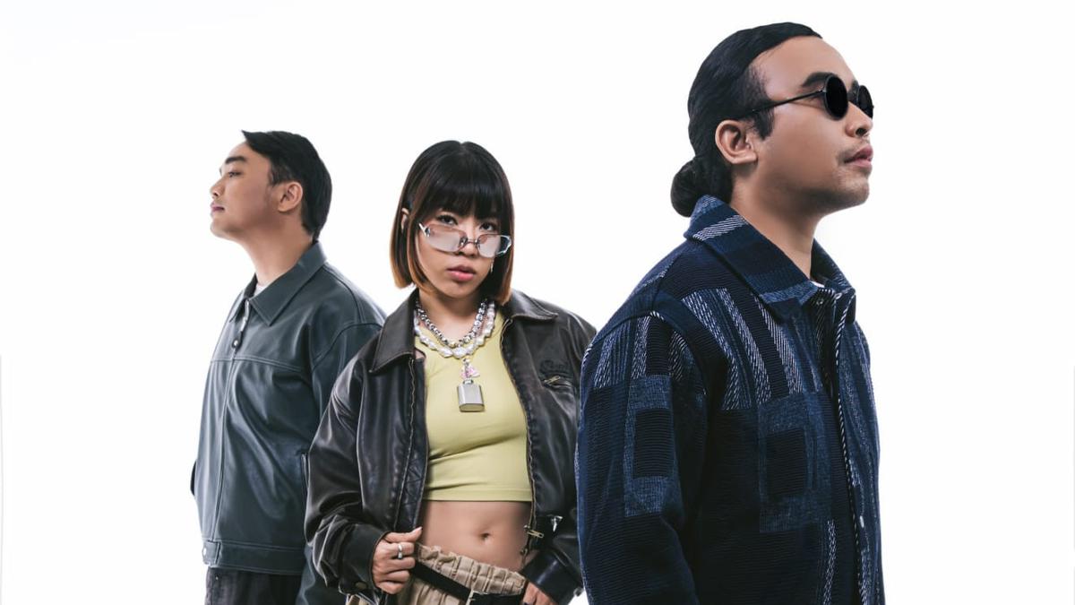 Whisnu Santika, Dipha Barus dan Ramengvrl Sajikan Satir Kehidupan Urban Lewat Lagu Baru IyaIya