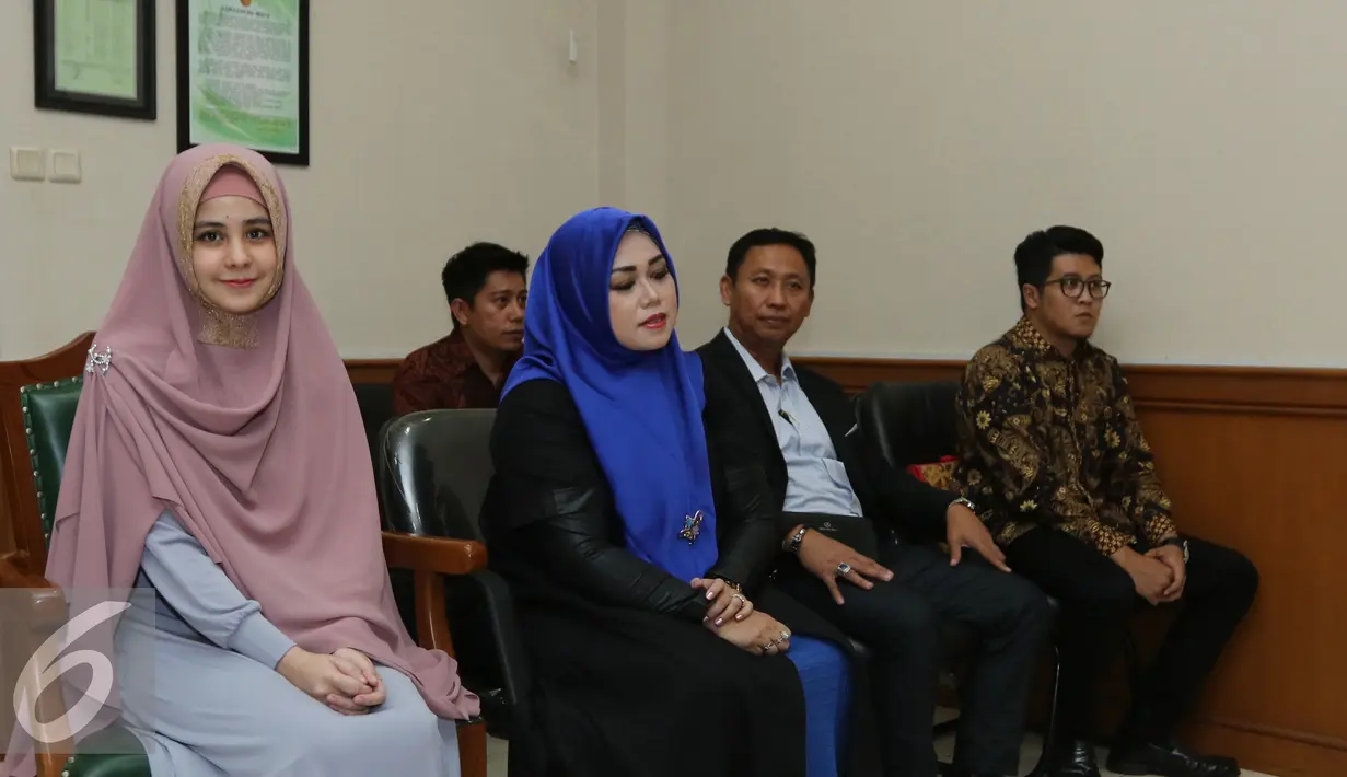 Suasana ruang sidang yang tidak di hadiri oleh Stuart Collin, pada saat persidangan cerai di pengadilan Agama, Jakarta, Kamis (18/2). Sidang cerai Risty dan Stuart Collin di tunda karena hakim sakit. (Liputan6.com/Herman Zakharia)