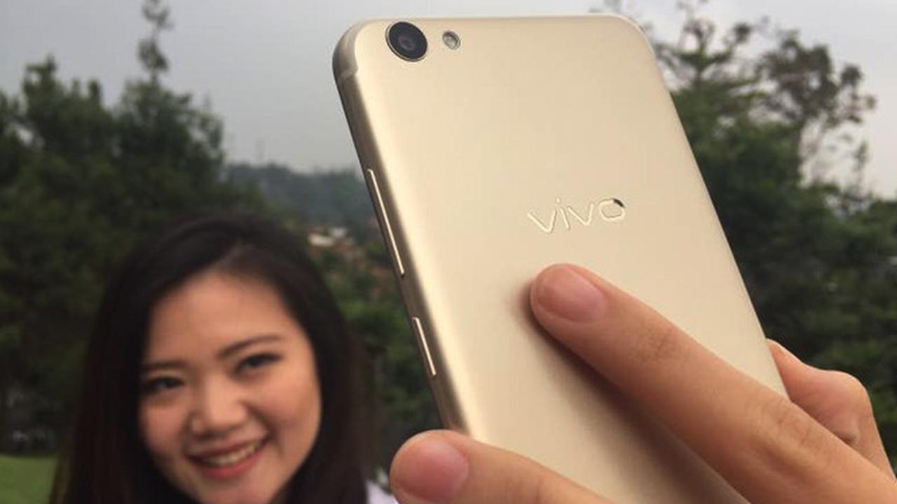 Vivo V5s. Liputan6.com/Jeko Iqbal Reza