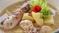 Opor Ayam Kuah Tanpa Santan untuk lebaran. (Dok: Cookpad @frielinggasit)