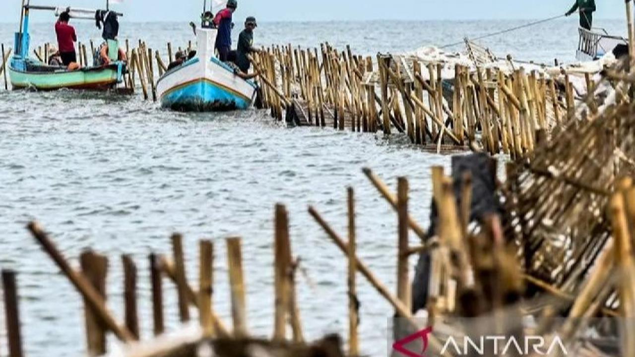 Menteri Trenggono: Pemasang Pagar Laut di Tangerang Bakal Didenda