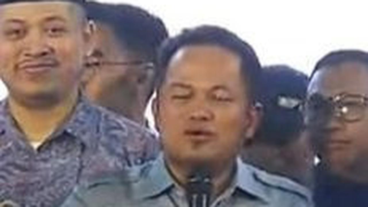 VIDEO: Momen Tretan Muslim Malu Malu Kucing Dipanggil Gibran saat Bahas IKN