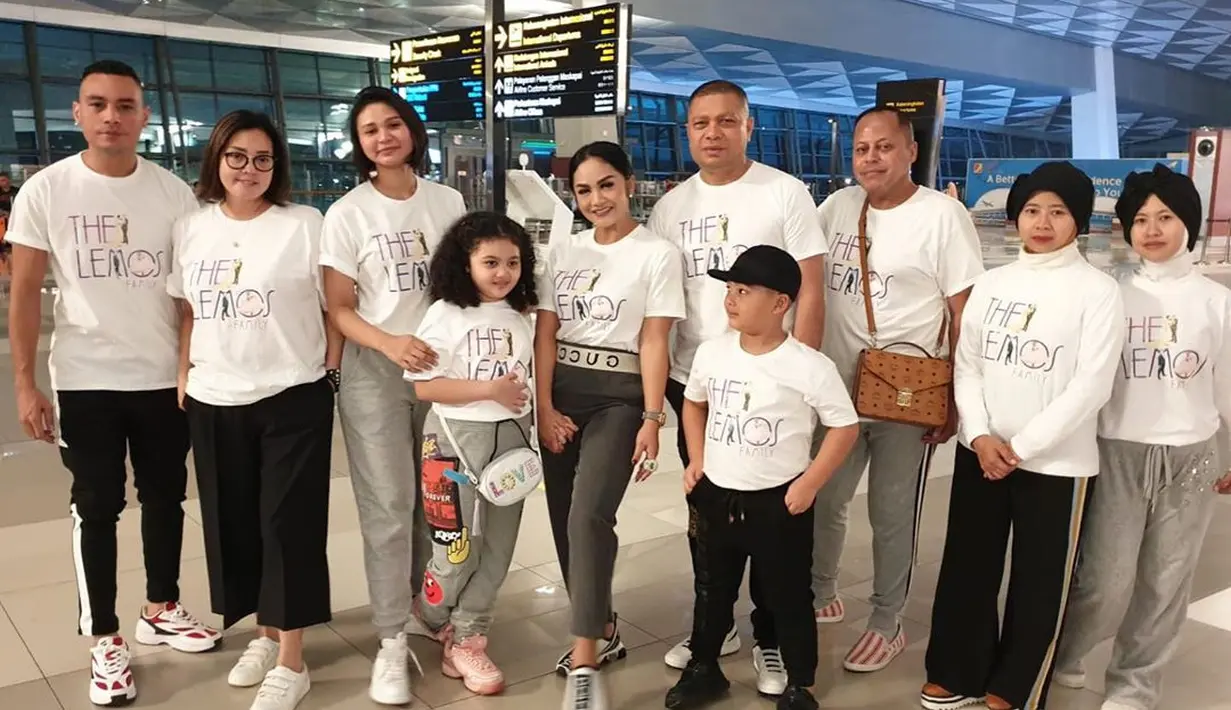 Krisdayanti dan Raul Lemos