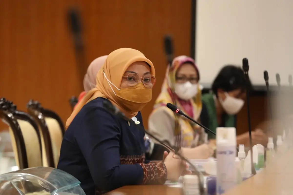 Menaker Ida Fauziah