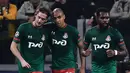 Gelandang Lokomotiv Moskow, Aleksey Miranchuk (kiri) berselebrasi bersama rekan-rekannya usai mencetak gol ke gawang Juventus pada pertandingan lanjutan grup D Liga Champions di Stadion Allianz, Turin, Italia (22/10/2019). Juventus menang tipis atas Lokomotiv Moscow 2-1. (Marco Bertorello/AFP)