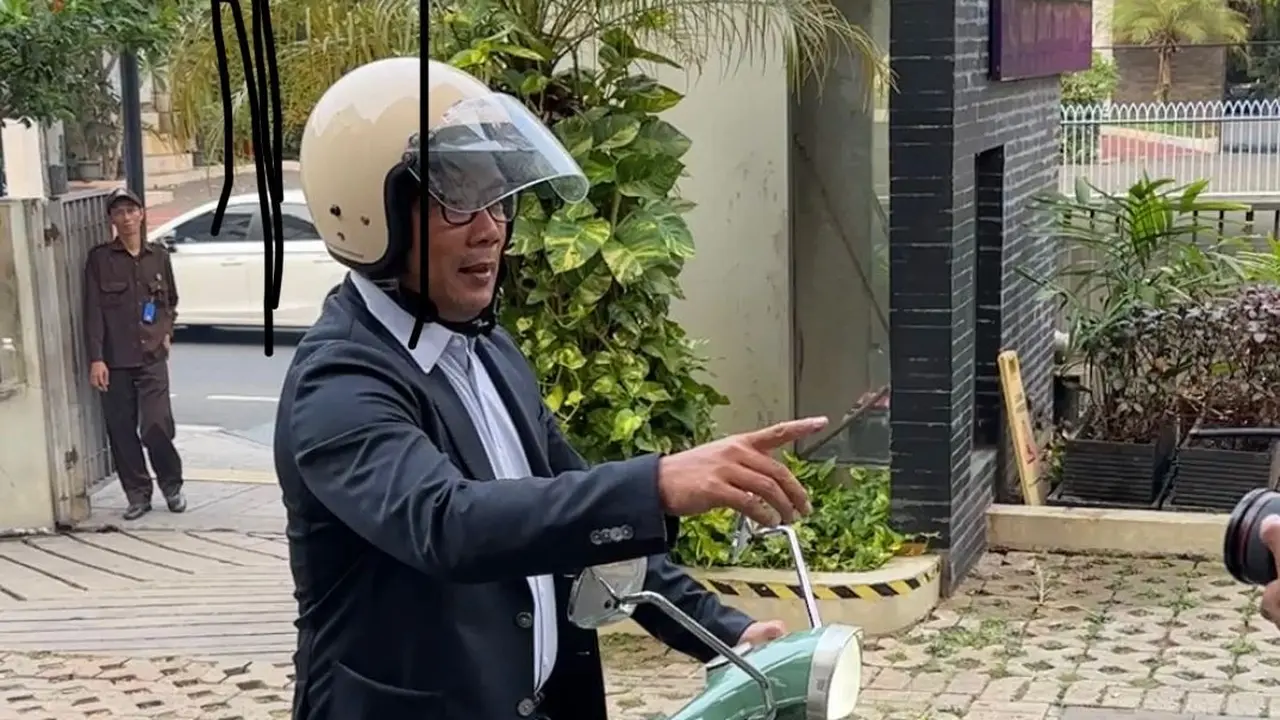 Mantan Gubernur Jawa Barat Ridwan Kamil