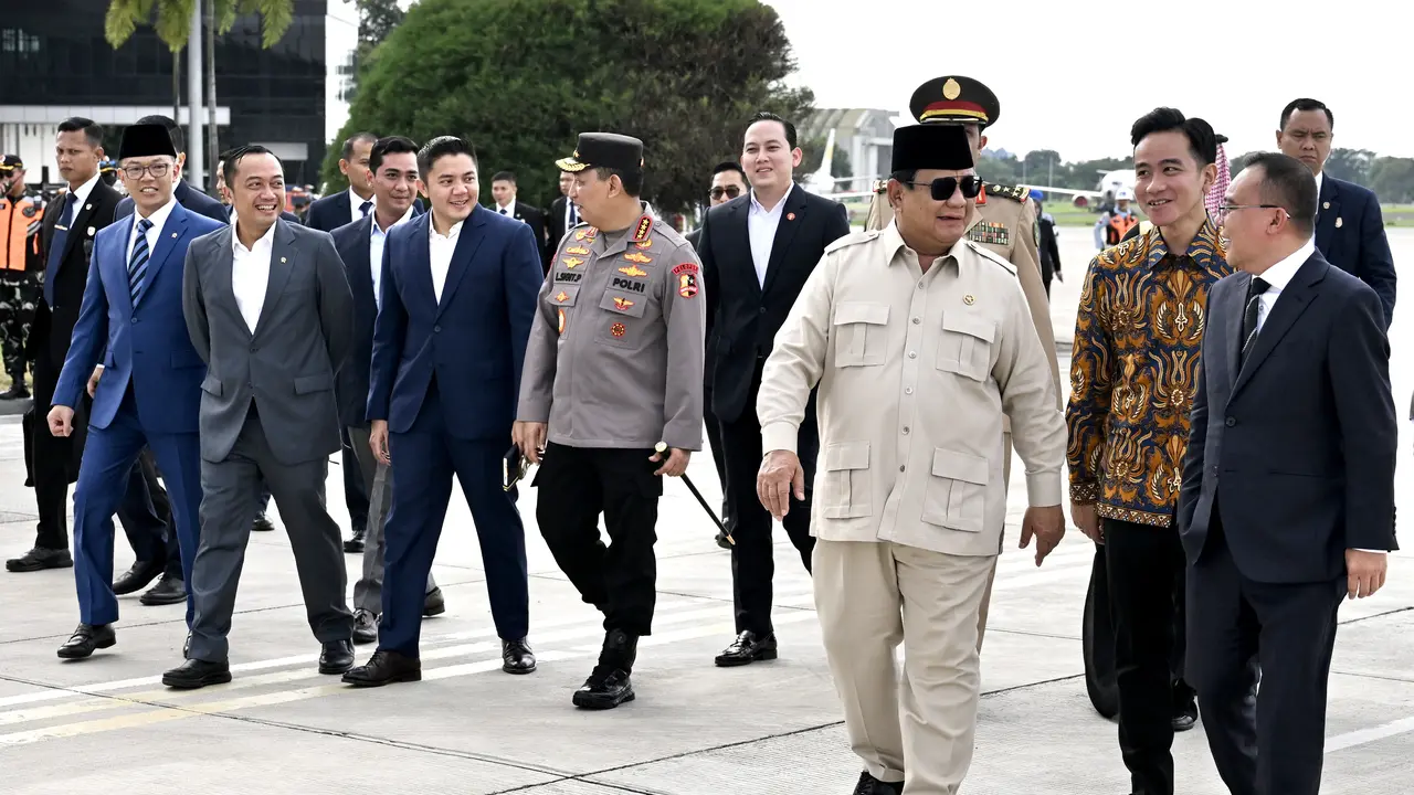 Presiden Prabowo Subianto memulai rangkaian lawatan luar negerinya dengan kunjungan kenegaraan dan kunjungan kerja ke Arab Saudi, Selasa (1/7/2025).