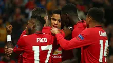 Pemain Manchester United Mason Greenwood (tengah) dipeluk teman-teman setimnya usai mencetak gol ke gawang Astana pada laga pertama Grup L Liga Europa di Old Trafford, Manchester, Inggris Kamis (19/9/2019). Manchester United menang 1-0 atas Astana. (AP Photo/Dave Thompson)
