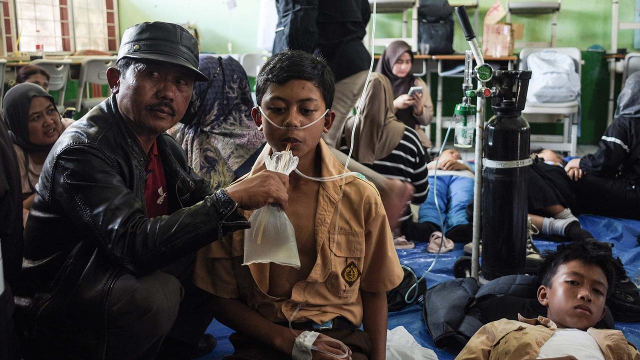 FOTO: Terulang Lagi! Siswa Bandung Barat Keracunan Massal Setelah Makan MBG