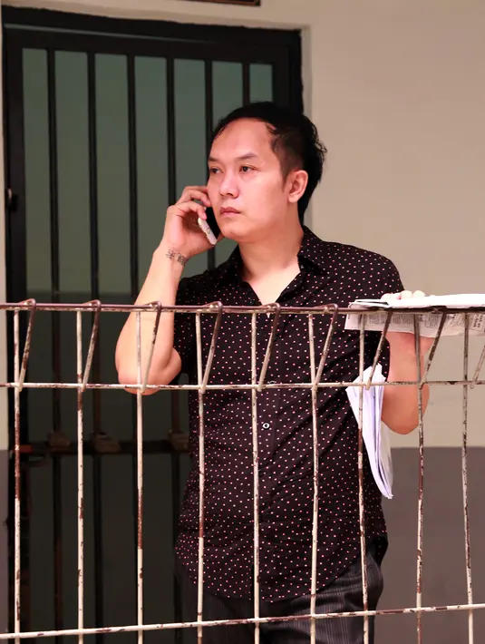 Desainer kondang, Hengki Kawilarang, yang sedang terjerat kasus penggelapan uang milyaran rupiah. (Wimbarsana/bintang.com)