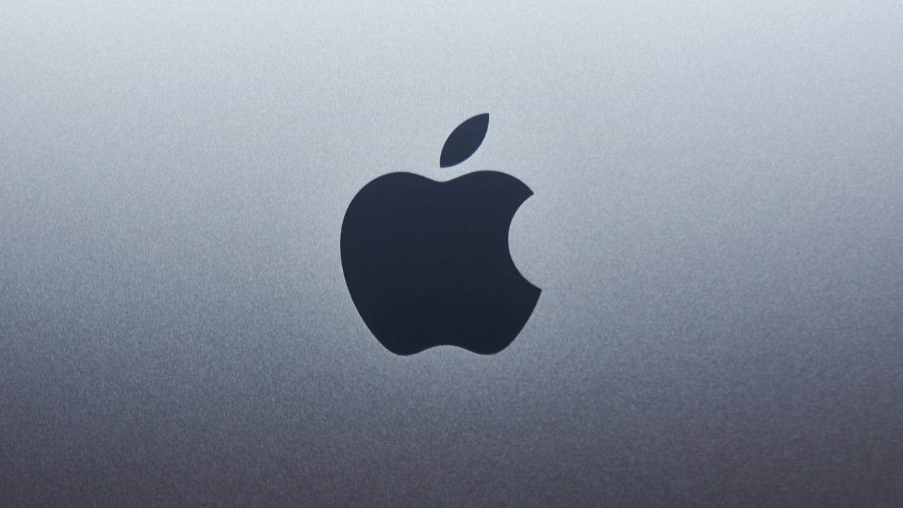 Ronald Wayne: Why Did the Apple Co-Founder Sell 10% of His Ownership for $800?