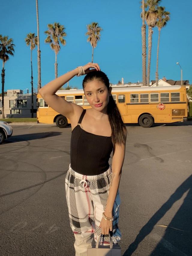 6 Potret Sheila Salsabila, Sahabat yang Sebut Marshanda Hilang di LA