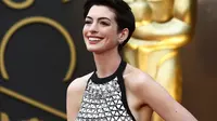 Anne Hathaway mengungkapkan hal yang sungguh mencengangkan mengenai popularitas yang nyaris menghancurkan hidupnya.