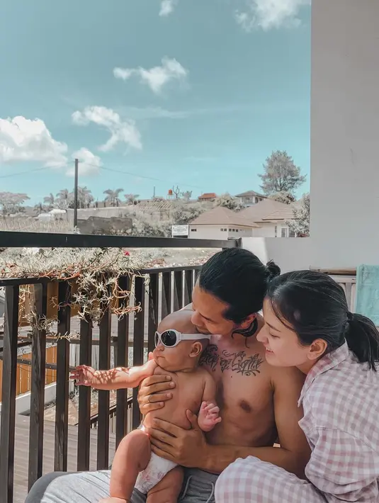 Kimberly Ryder dan Edward Akbar (Instagram/kimbrlyryder)