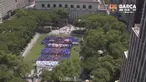 Berita video Barcelona melanjutkan tur di Amerika Serikat tepatnya di kota New York dan memamerkan sebuah mural berbentuk jersey raksasa.