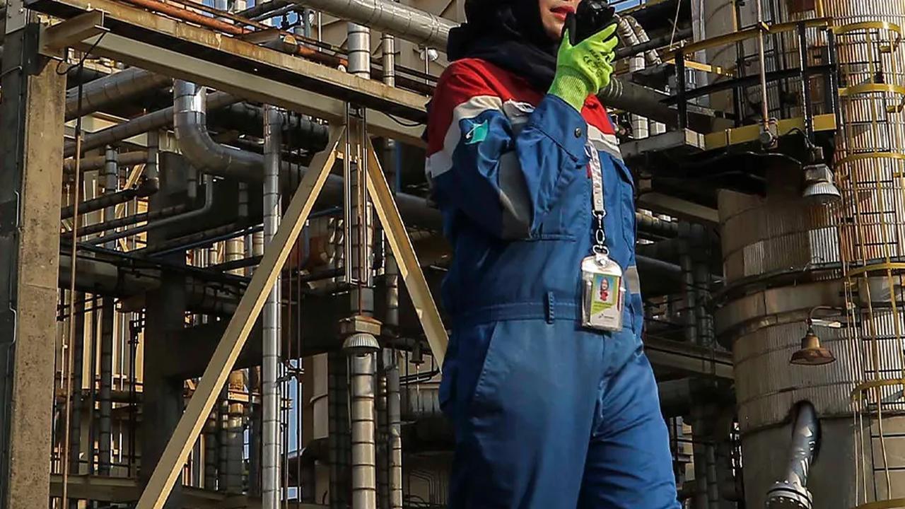 Siasat Kilang Pertamina Jaga Pasokan BBM dan LPG di Masa Transisi Energi