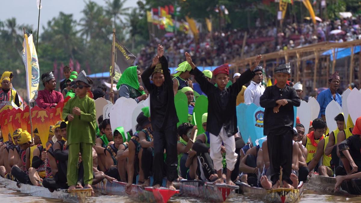 Top 3 Berita Hari Ini: Bocah Penari Pacu Jalur Rayyan Arkan Dikha Dijadikan Duta Pariwisata Riau